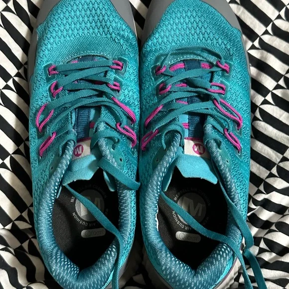 BNWOT Merrell Blue and Gray Athletic Shoes Lightweight Mesh Design - Picture 2 of 5